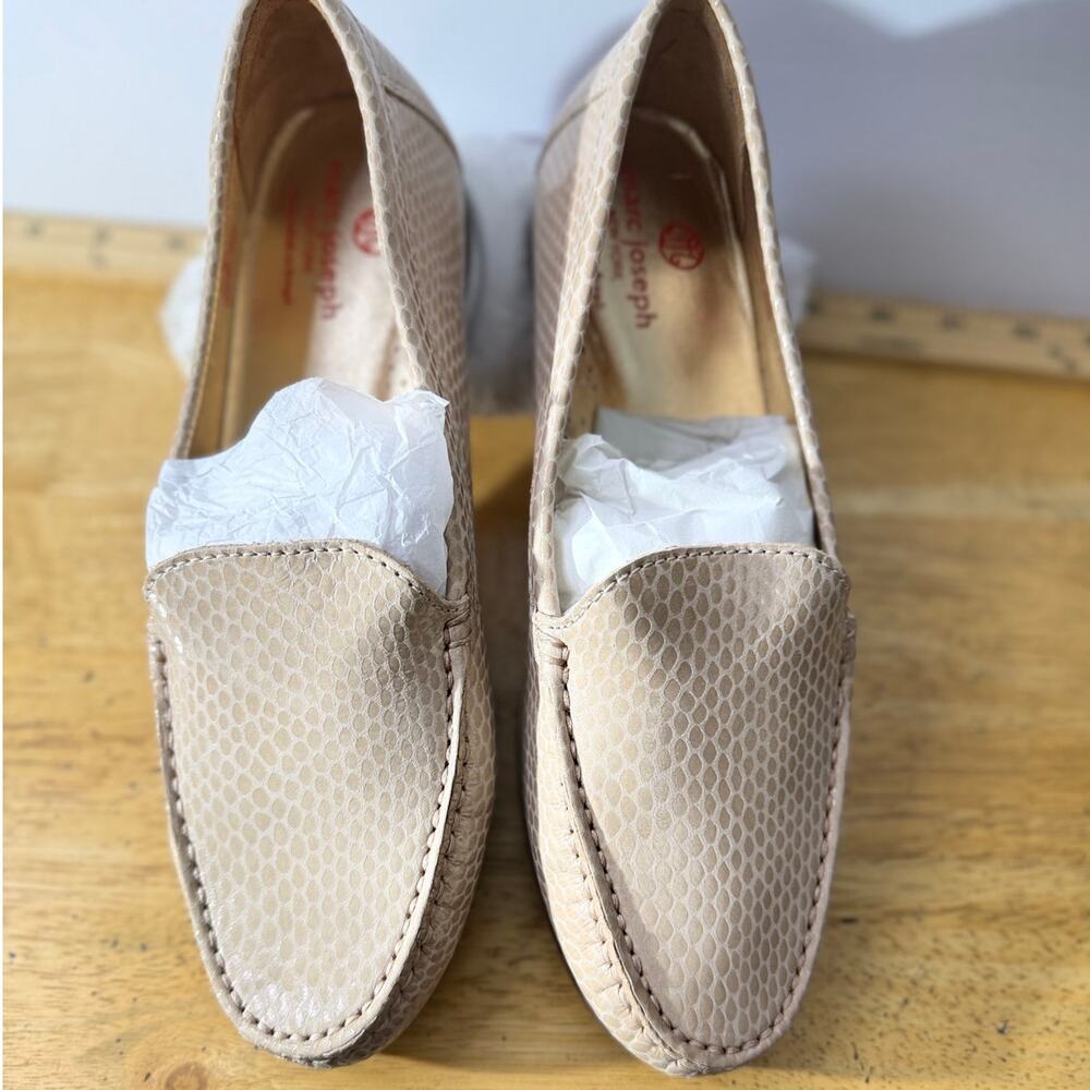 Marc Joseph NY Women's Loafer Size 8.5 Snake-Embossed Beige NWOB